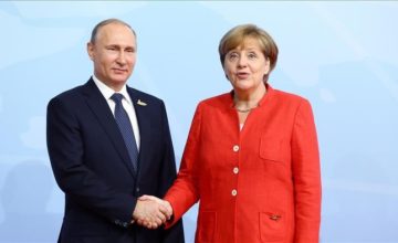 Putin ve Merkel Libya konusunu görüştü